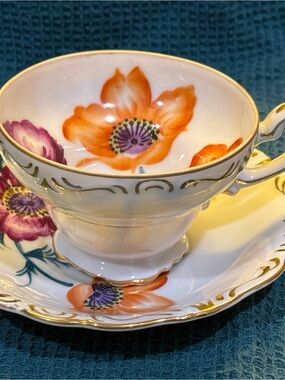 Porcelain Tea Cup and Saucer - Saji Handpainted “Anemone Coronaris